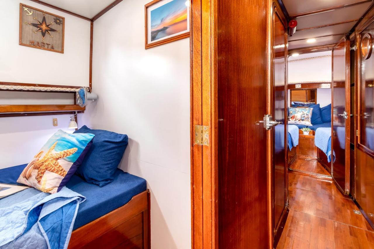 Marta Boat B&B Кастельсардо Екстер'єр фото