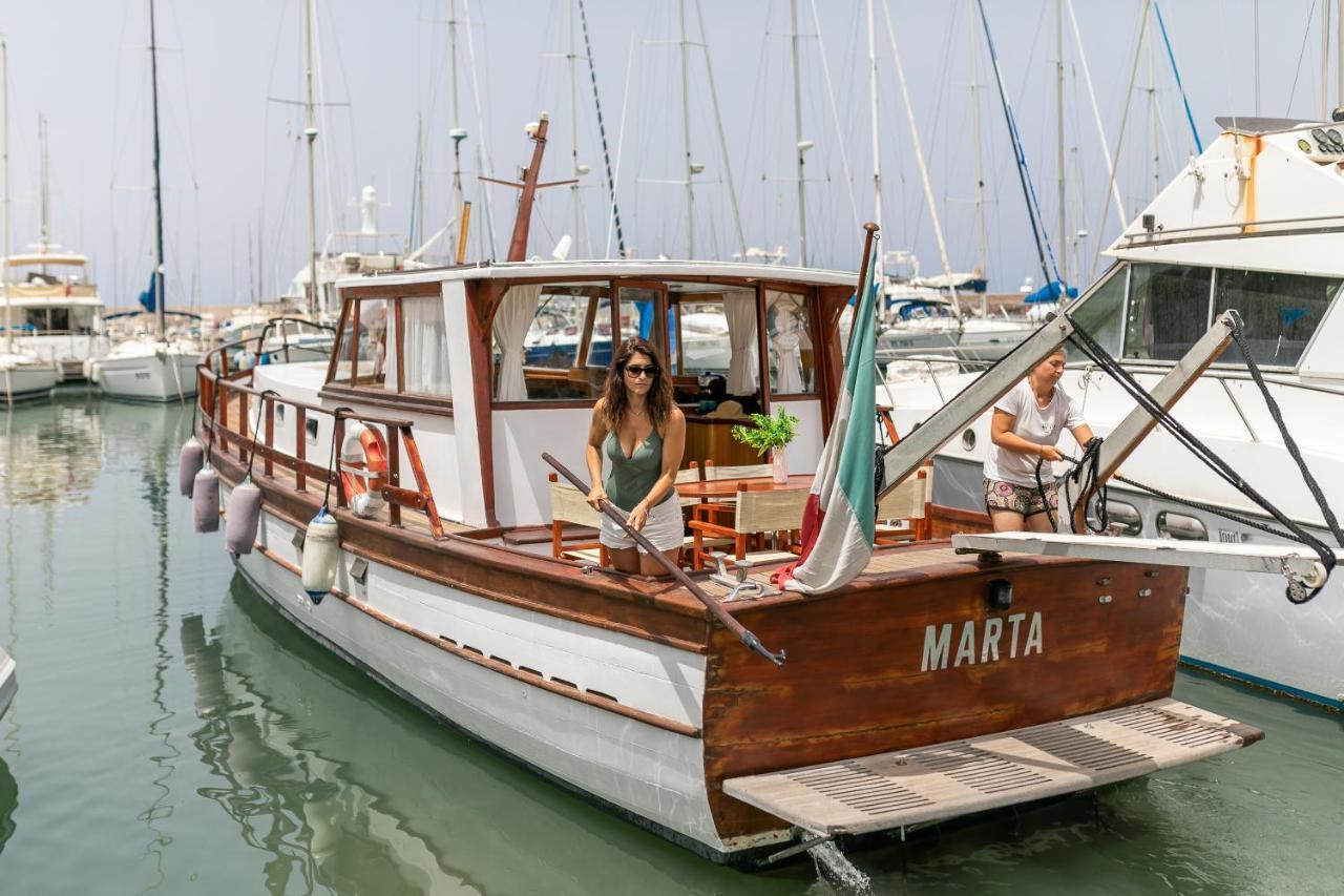 Marta Boat B&B Кастельсардо Екстер'єр фото