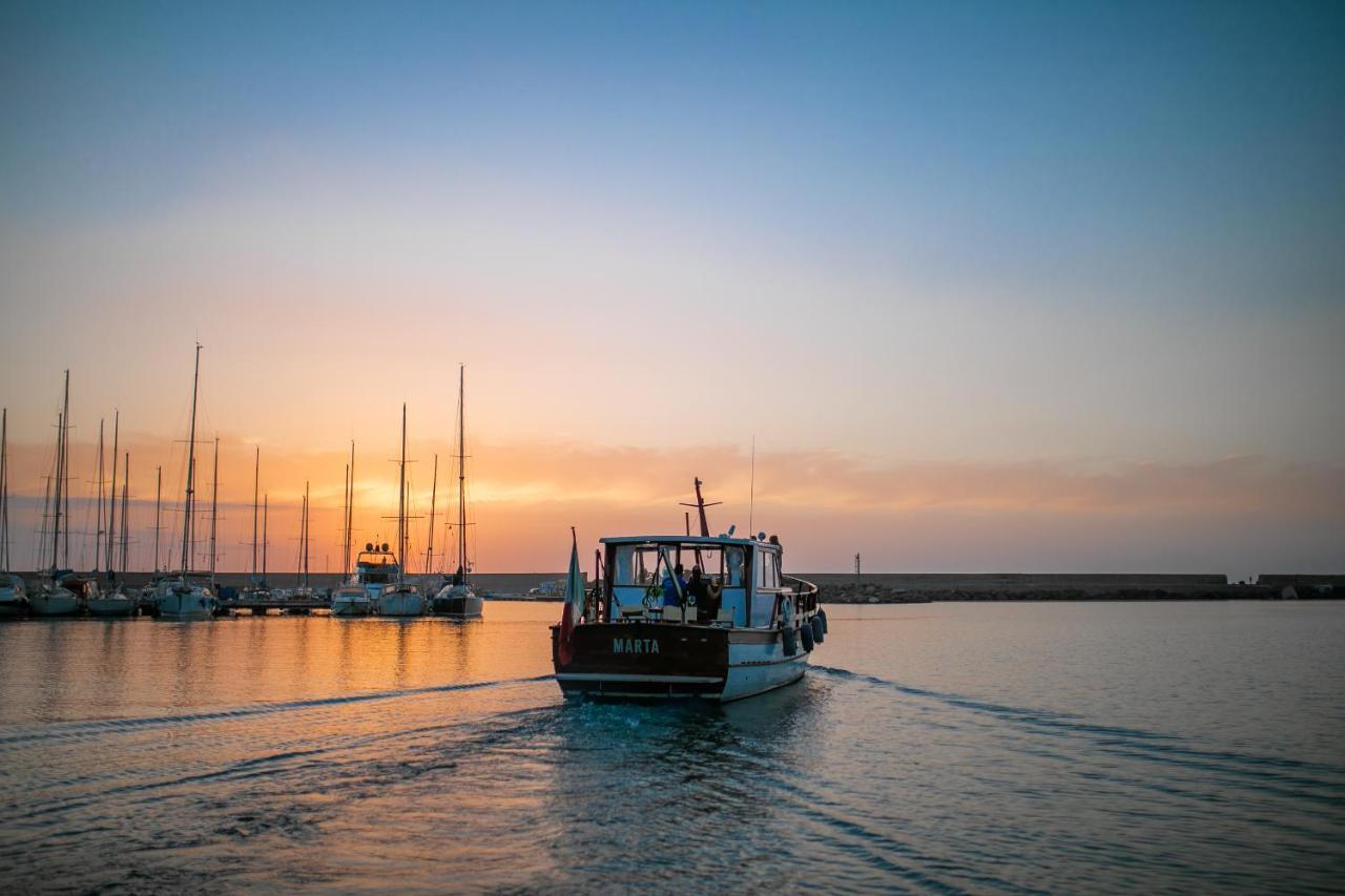 Marta Boat B&B Кастельсардо Екстер'єр фото